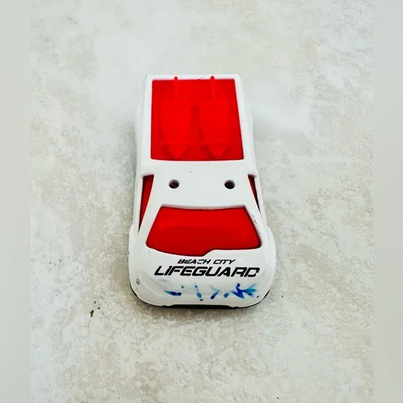 25 Hot Wheels / Matchbox / Assorted characters cars and vehicles - Picture 8 of 8